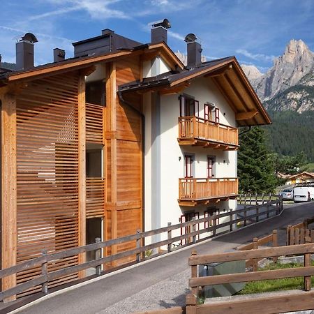 Apartamento Casa Chris Pozza di Fassa Exterior foto