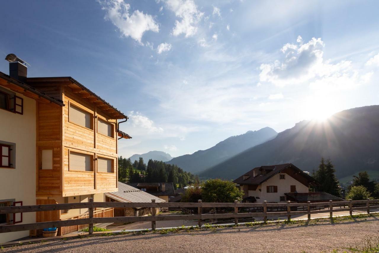 Apartamento Casa Chris Pozza di Fassa Exterior foto